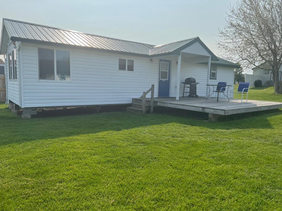 Whiskey River Cottages Formerly Seaway Slips Клейтън Екстериор снимка