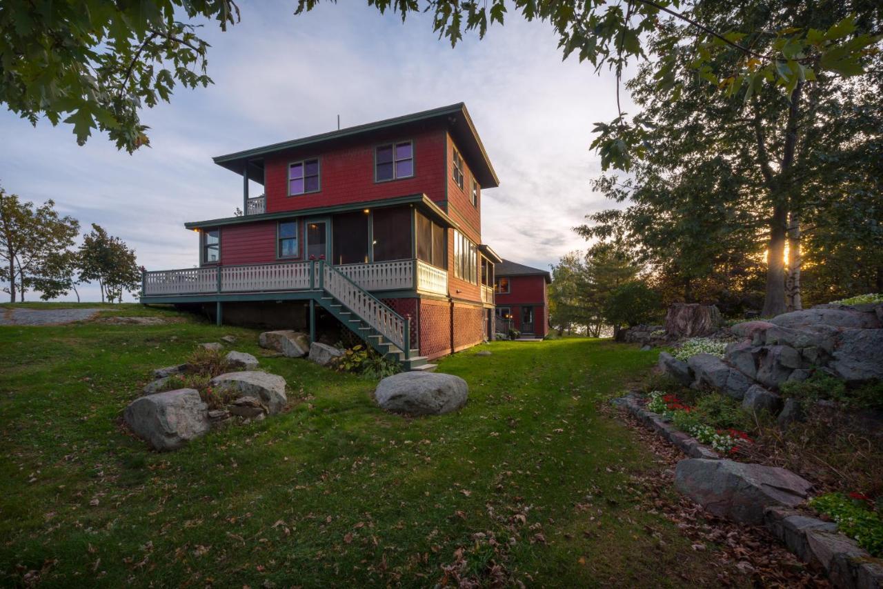 Whiskey River Cottages Formerly Seaway Slips Клейтън Екстериор снимка